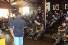 Parceria com Marinha do Brasil durante exerc�cios em Fernando de Noronha